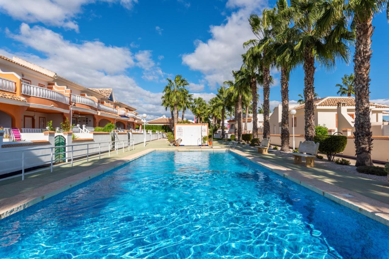 A Beautiful 2 Bedroom Townhouse - Las Cerezas Сиудад Кесада Екстериор снимка